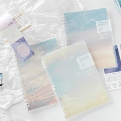 Knjiga zavojnica s slobodnim listovima